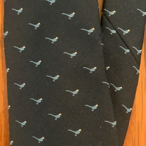 GUC un homme navy blue with blue bird’s necktie! - Picture 2 of 3